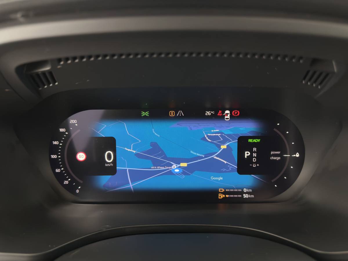Volvo XC60 Volvo XC60 2.0 T8 AWD Inscription (Plug-In) *PANO | LEATHER | FULL-LED | MEMORY-PACK | HARMAN/KARDON-AUDIO | CAMERA | HEATED-CONTOURSEATS | DIGI-COCKPIT | NAVI-FULLMAP | PRIVACYGLASS | ECC | PDC | CRUISE | CARPLAY | TOWBAR | 19”ALU*