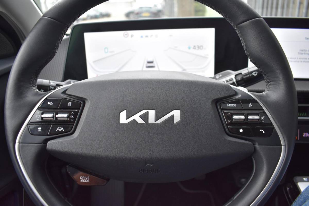 Kia EV6 Kia EV6 Plus Advanced 77.4 kWh | Pano | Leder | Stoelverkoeling | Meridian | Trekhaak |