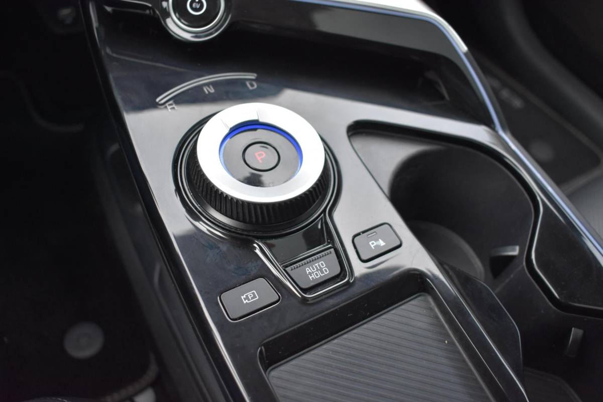 Kia EV6 Kia EV6 Plus Advanced 77.4 kWh | Pano | Leder | Stoelverkoeling | Meridian | Trekhaak |