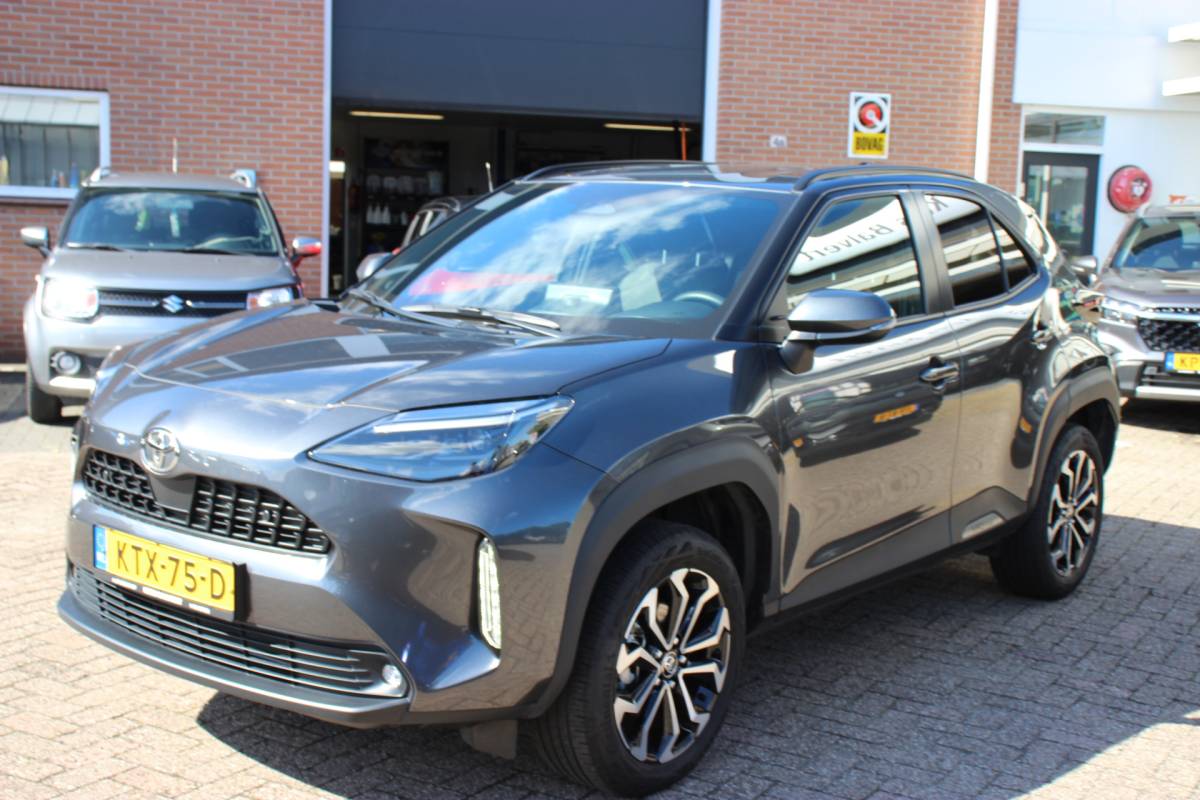 Toyota Yaris Cross Toyota Yaris Cross 1.5 Hybrid Dynamic Automaat | Stoelverwarming | Parkeersensoren | Adapt. cruise | Keyless |