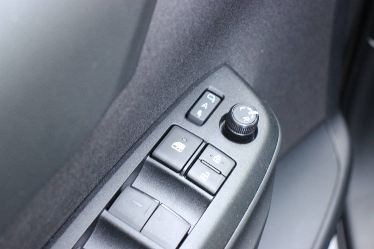 Toyota Yaris Cross Toyota Yaris Cross 1.5 Hybrid Dynamic Automaat | Stoelverwarming | Parkeersensoren | Adapt. cruise | Keyless |