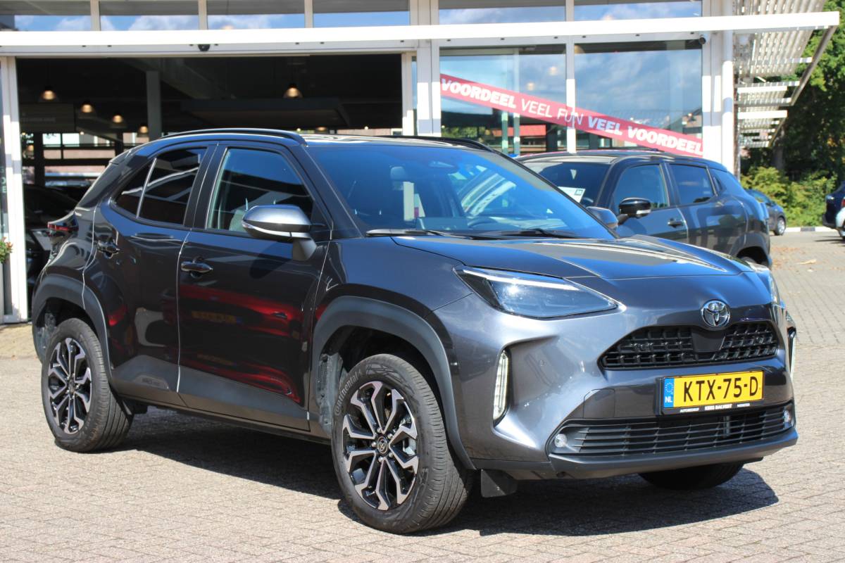 Toyota Yaris Cross Toyota Yaris Cross 1.5 Hybrid Dynamic Automaat | Stoelverwarming | Parkeersensoren | Adapt. cruise | Keyless |