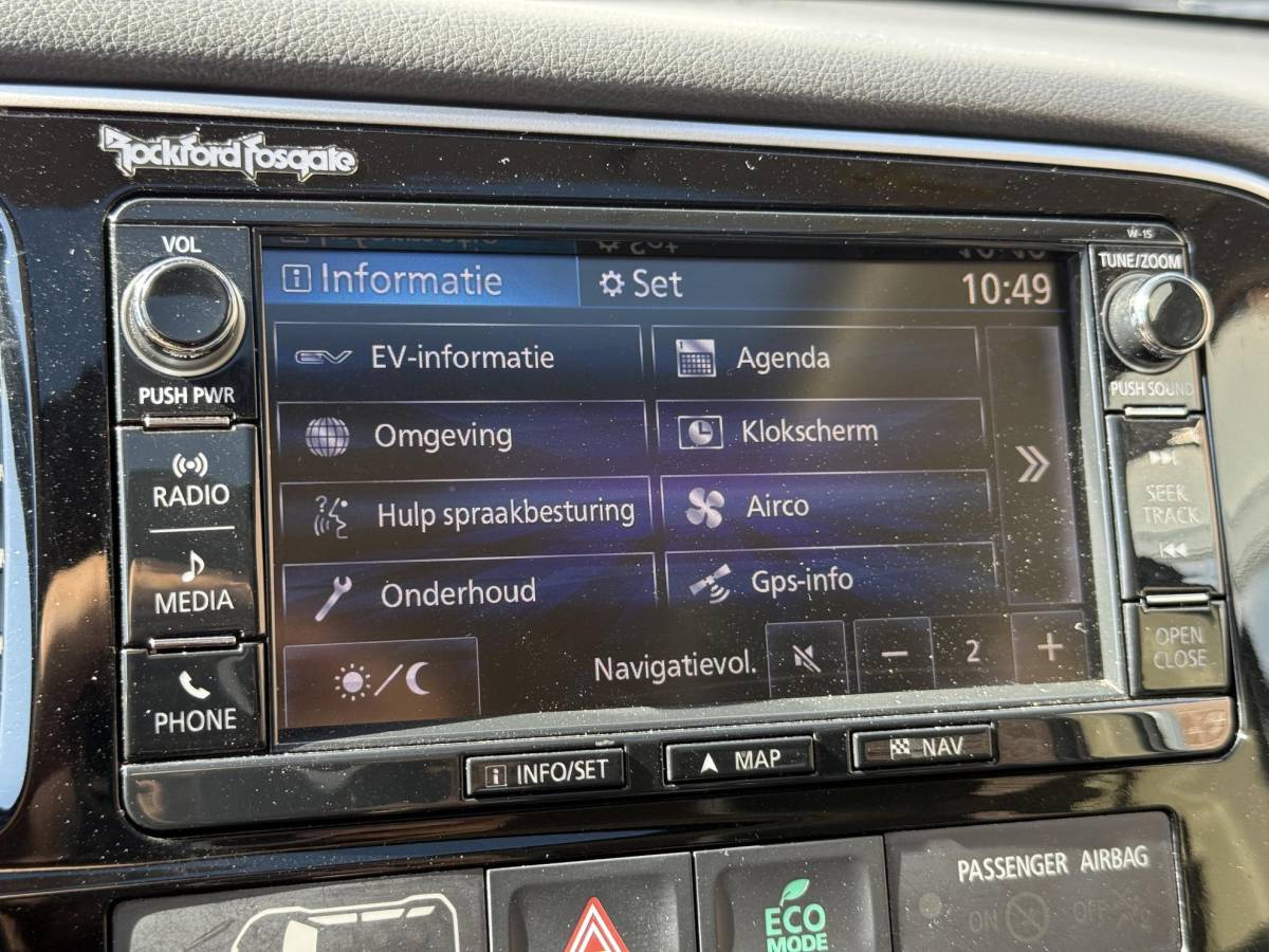 Mitsubishi Outlander Mitsubishi Outlander 2.0 PHEV instyle+ 1e Eigenaar|Navi|Opendak|Camera|Trekhaak|Clima|Cruise|Leder|PDC|N.A.P|SoH 58%|APK tot 12-2026