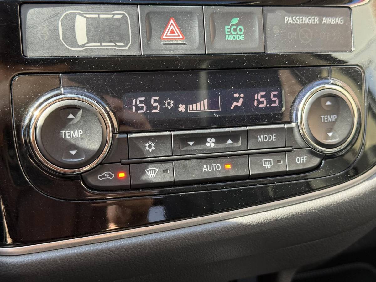 Mitsubishi Outlander Mitsubishi Outlander 2.0 PHEV instyle+ 1e Eigenaar|Navi|Opendak|Camera|Trekhaak|Clima|Cruise|Leder|PDC|N.A.P|SoH 58%|APK tot 12-2026
