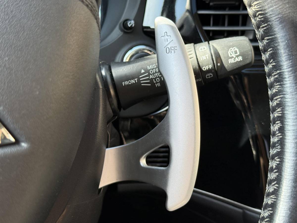 Mitsubishi Outlander Mitsubishi Outlander 2.0 PHEV instyle+ 1e Eigenaar|Navi|Opendak|Camera|Trekhaak|Clima|Cruise|Leder|PDC|N.A.P|SoH 58%|APK tot 12-2026
