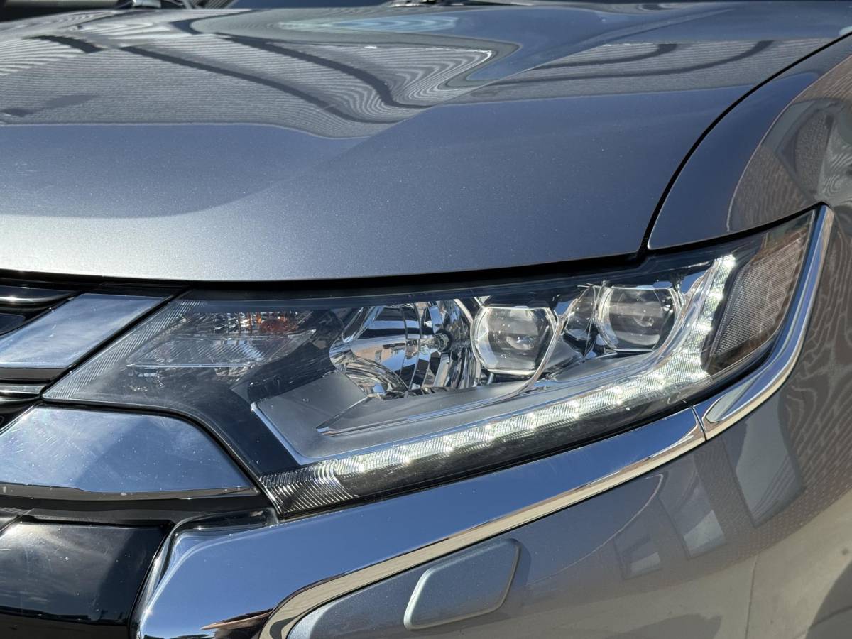 Mitsubishi Outlander Mitsubishi Outlander 2.0 PHEV instyle+ 1e Eigenaar|Navi|Opendak|Camera|Trekhaak|Clima|Cruise|Leder|PDC|N.A.P|SoH 58%|APK tot 12-2026