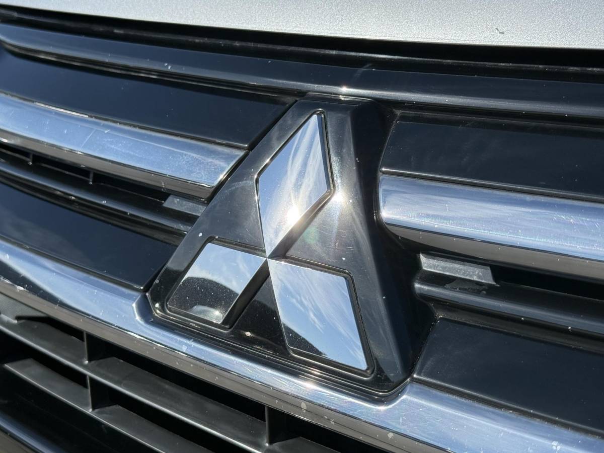 Mitsubishi Outlander Mitsubishi Outlander 2.0 PHEV instyle+ 1e Eigenaar|Navi|Opendak|Camera|Trekhaak|Clima|Cruise|Leder|PDC|N.A.P|SoH 58%|APK tot 12-2026