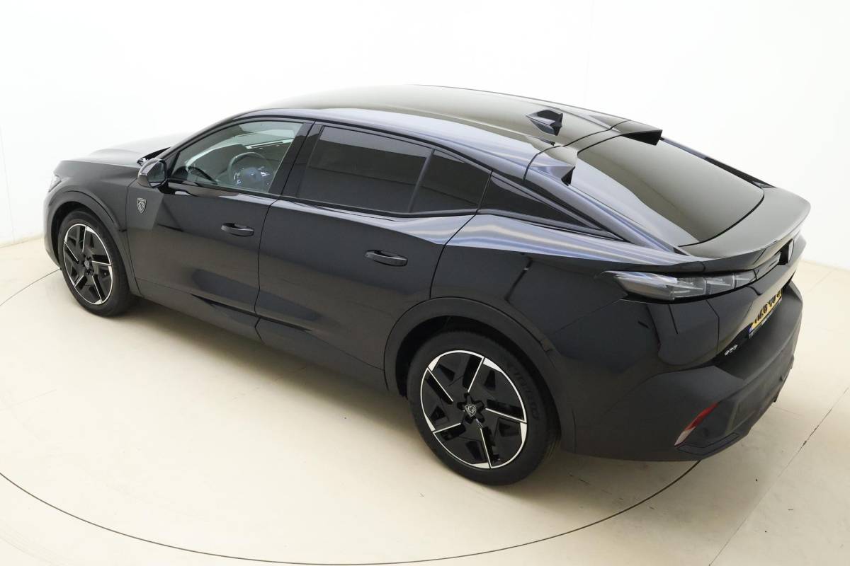 Peugeot 408 Peugeot 408 1.2 Hybrid 145 e-DCS6 GT | Automaat | Adaptieve cruise control | Stuurverwarming | Elektrisch bedienbare achterklep | Lichtmetalen velgen | Keyless entry en start | Full led