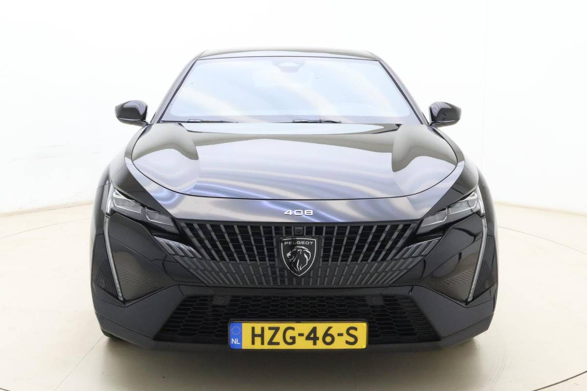 Peugeot 408 Peugeot 408 1.2 Hybrid 145 e-DCS6 GT | Automaat | Adaptieve cruise control | Stuurverwarming | Elektrisch bedienbare achterklep | Lichtmetalen velgen | Keyless entry en start | Full led