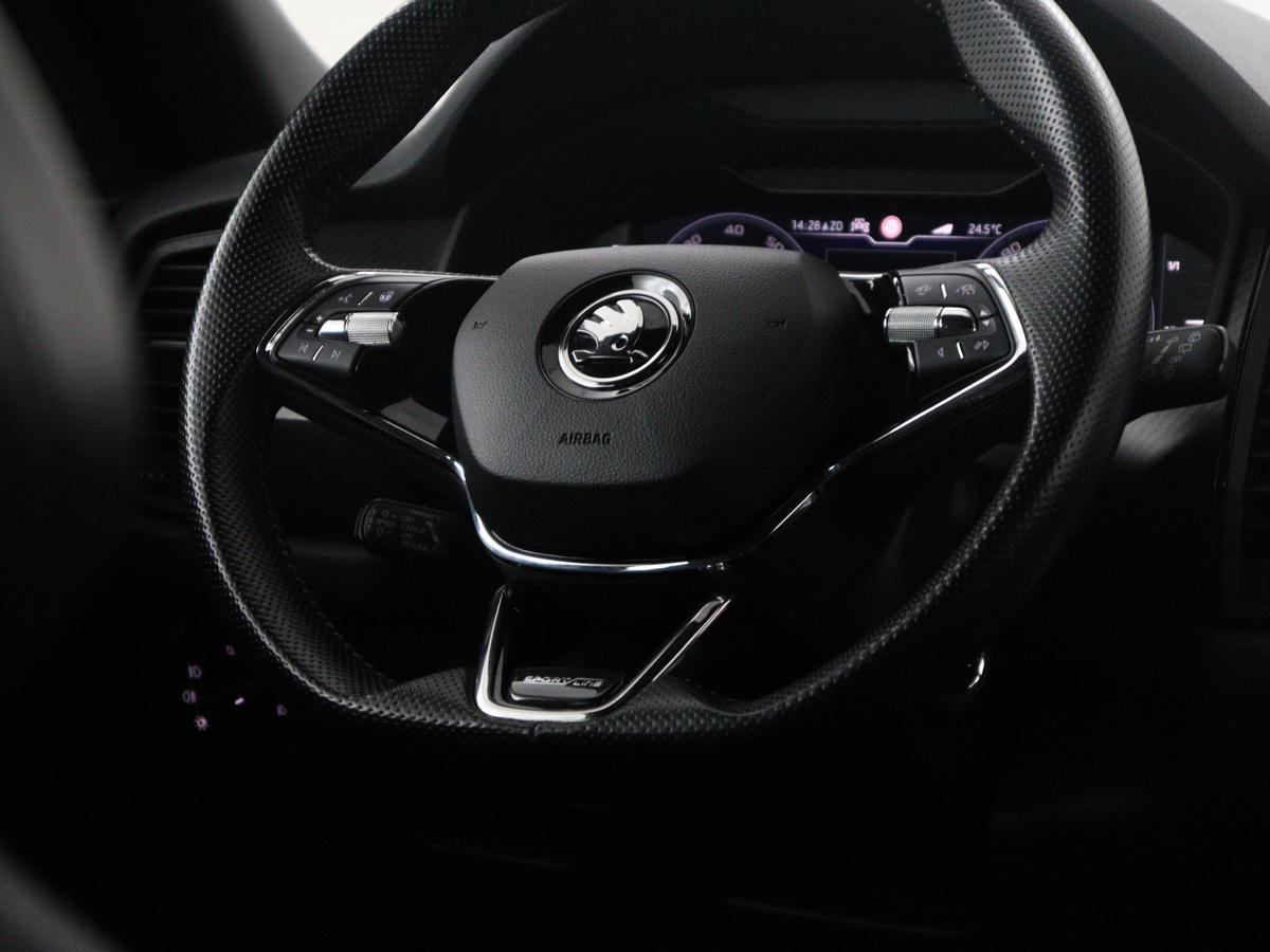 Škoda Kodiaq Skoda Kodiaq 1.5 TSI Sportline Business | Leder/alcantara | Memory | Cruise control | Stuur/stoel verwarming | Canton Sound | Carplay | Carplay | Camera | Park assist | Trekhaak | Elektrische achterklep