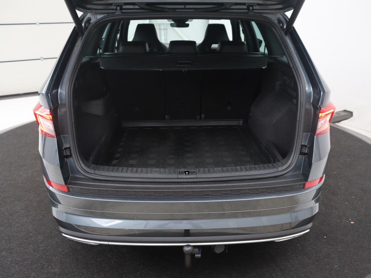 Škoda Kodiaq Skoda Kodiaq 1.5 TSI Sportline Business | Leder/alcantara | Memory | Cruise control | Stuur/stoel verwarming | Canton Sound | Carplay | Carplay | Camera | Park assist | Trekhaak | Elektrische achterklep