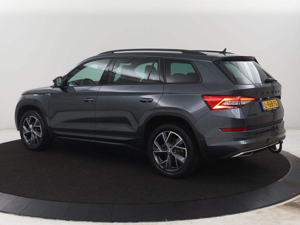 Škoda Kodiaq Skoda Kodiaq 1.5 TSI Sportline Business | Leder/alcantara | Memory | Cruise control | Stuur/stoel verwarming | Canton Sound | Carplay | Carplay | Camera | Park assist | Trekhaak | Elektrische achterklep