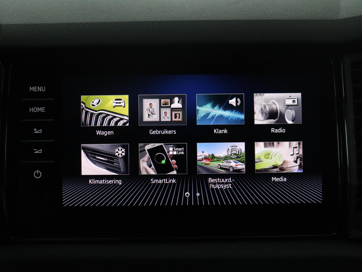 Škoda Kodiaq Skoda Kodiaq 1.5 TSI Sportline Business | Leder/alcantara | Memory | Cruise control | Stuur/stoel verwarming | Canton Sound | Carplay | Carplay | Camera | Park assist | Trekhaak | Elektrische achterklep