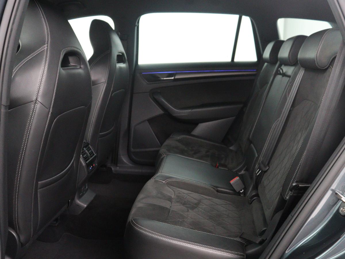 Škoda Kodiaq Skoda Kodiaq 1.5 TSI Sportline Business | Leder/alcantara | Memory | Cruise control | Stuur/stoel verwarming | Canton Sound | Carplay | Carplay | Camera | Park assist | Trekhaak | Elektrische achterklep