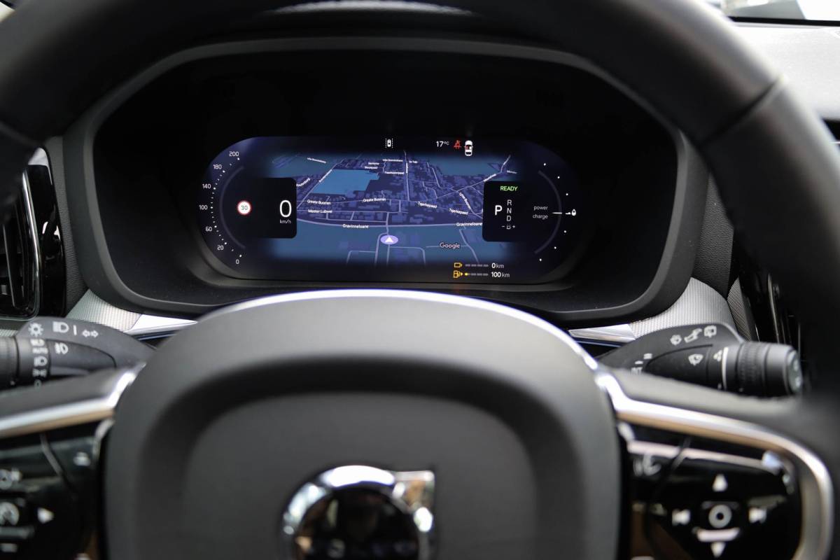 Volvo XC60 Volvo XC60 T6 AWD Plus Black Edition | Luchtvering | Trekhaak | Pano | 360 Cam | 21 inch