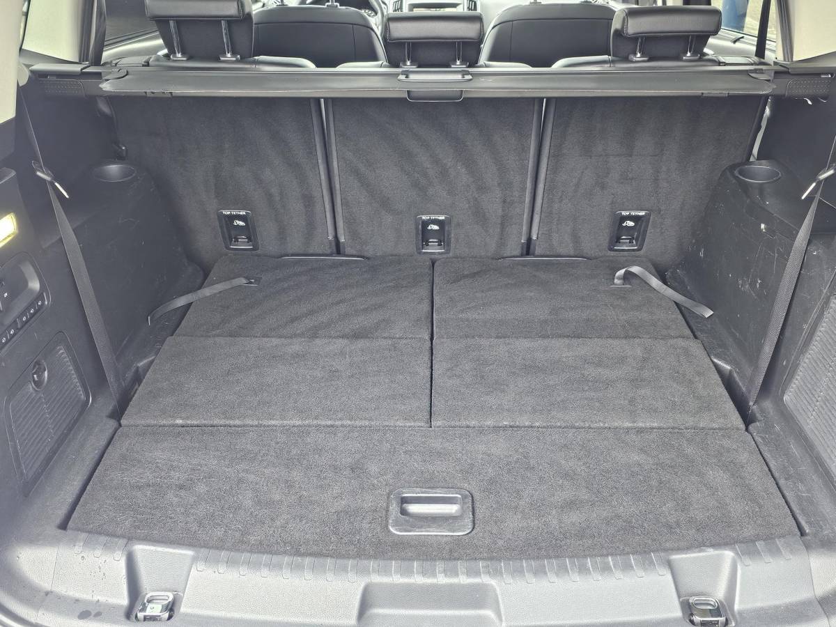 Ford S-Max Ford S-Max 2.0 Titanium 7p. Perfect onderhouden | Panoramadak | Alcantara leder | Afneembare trekhaak | Navigatie | PDC v+a | Nette auto!