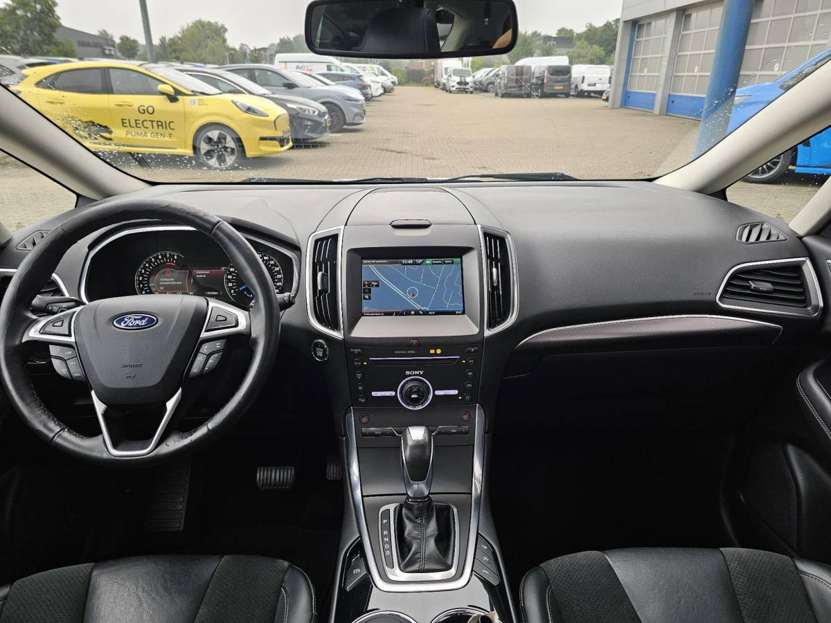 Ford S-Max Ford S-Max 2.0 Titanium 7p. Perfect onderhouden | Panoramadak | Alcantara leder | Afneembare trekhaak | Navigatie | PDC v+a | Nette auto!