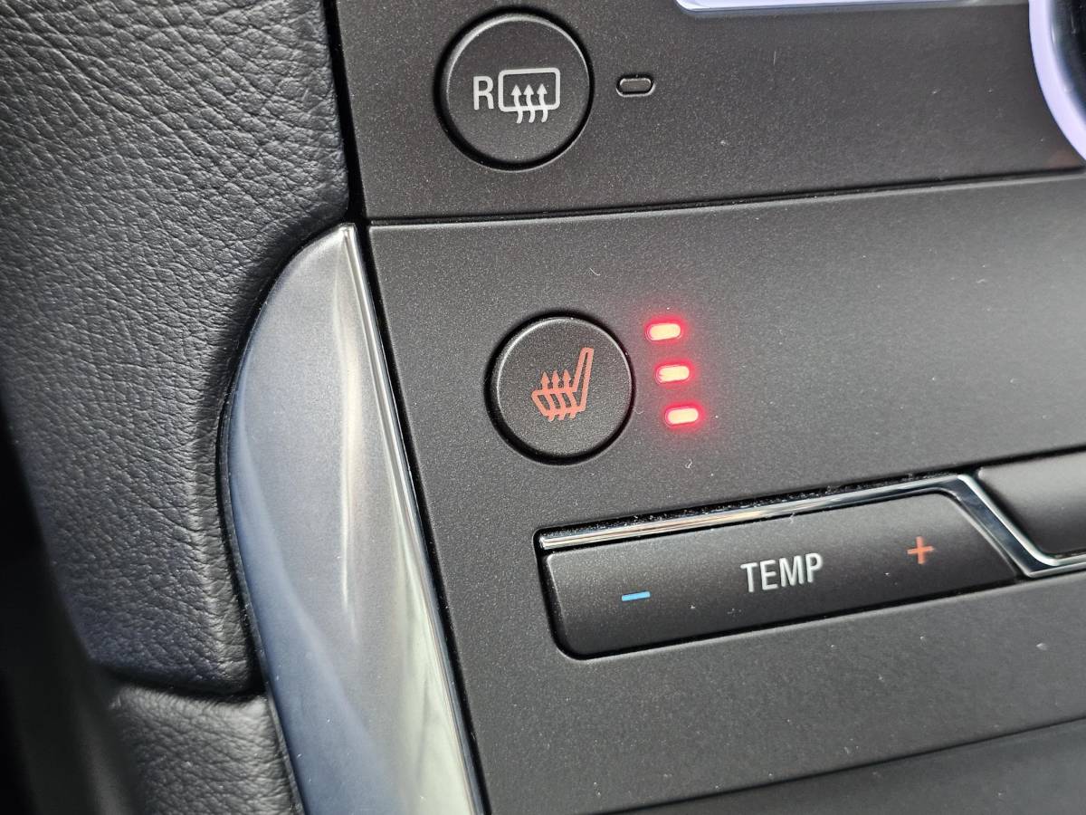 Ford S-Max Ford S-Max 2.0 Titanium 7p. Perfect onderhouden | Panoramadak | Alcantara leder | Afneembare trekhaak | Navigatie | PDC v+a | Nette auto!