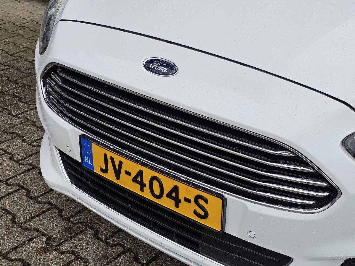 Ford S-Max Ford S-Max 2.0 Titanium 7p. Perfect onderhouden | Panoramadak | Alcantara leder | Afneembare trekhaak | Navigatie | PDC v+a | Nette auto!