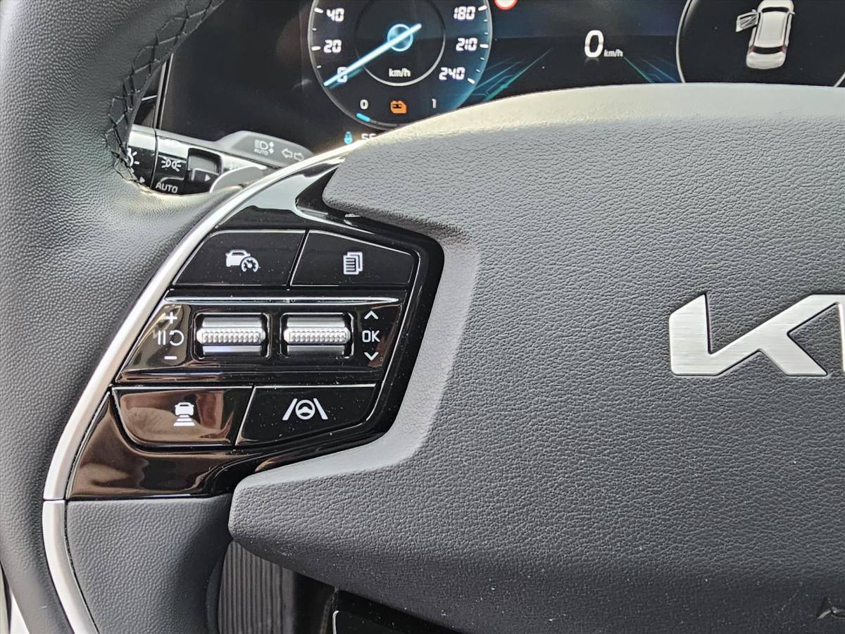 Kia e-Niro KIA e-Niro 64,8 kWh Aut DynamicLine I Nieuw Model ! I Trekhaak