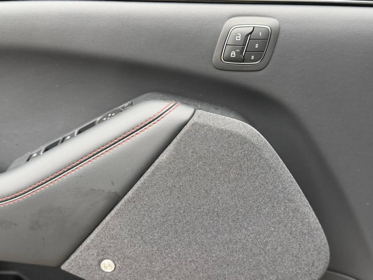 Ford Mustang Mach-E Ford Mustang Mach-E AWD 75 kWh SOH 93% ORIGINEEL NL AUTO MET NAP | B&O PREMIUM AUDIO | LEREN BEKLEDING | 360° CAMERA | ELEKTRISCHE STOELEN MET GEHEUGEN | TECHNOLOGY PACK | WINTERPAKKET | ADAPTIVE CRUISE CONTROL | DODEHOEKDETECTIE | FORD DEALER ONDERHOUDEN | ALL-IN PRIJS INCL. 12 MND BOVAG GARANTIE |