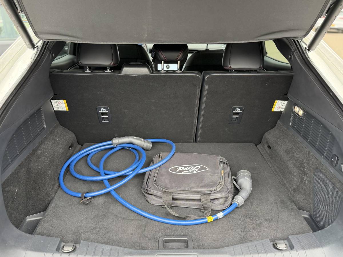 Ford Mustang Mach-E Ford Mustang Mach-E AWD 75 kWh SOH 93% ORIGINEEL NL AUTO MET NAP | B&O PREMIUM AUDIO | LEREN BEKLEDING | 360° CAMERA | ELEKTRISCHE STOELEN MET GEHEUGEN | TECHNOLOGY PACK | WINTERPAKKET | ADAPTIVE CRUISE CONTROL | DODEHOEKDETECTIE | FORD DEALER ONDERHOUDEN | ALL-IN PRIJS INCL. 12 MND BOVAG GARANTIE |