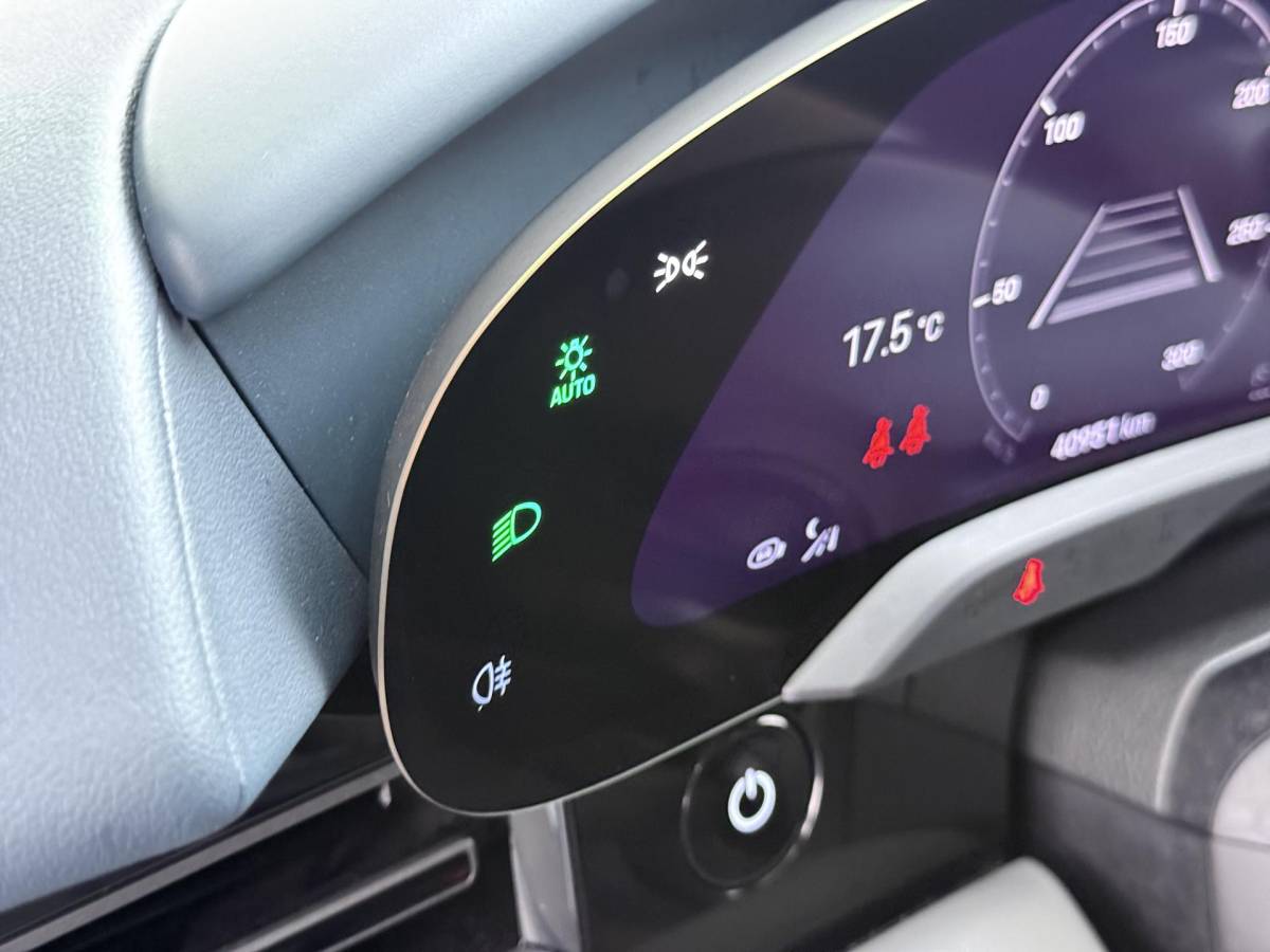Porsche Taycan Porsche Taycan Turbo 93 kWh SOH 91% | SPORT CHRONO | HEAD-UP | CARBON PAKKET | ALCANTARA STOELEN + HEMEL | DUAL SCHERM | PSCB KERAMISCH GECOATE REMMEN | BURMESTER PREMIUM AUDIO | STOELVERWARMING + STUURWIELVERWARMING | STOELVENTILATIE | MEMORY SEATS | PORSCHE DEALER ONDERHOUDEN | 360° CAMERA | VERKEERT IN NIEUWSTAAT | ALL-IN PRIJS | 12 MAANDEN BOVAG GARANTIE