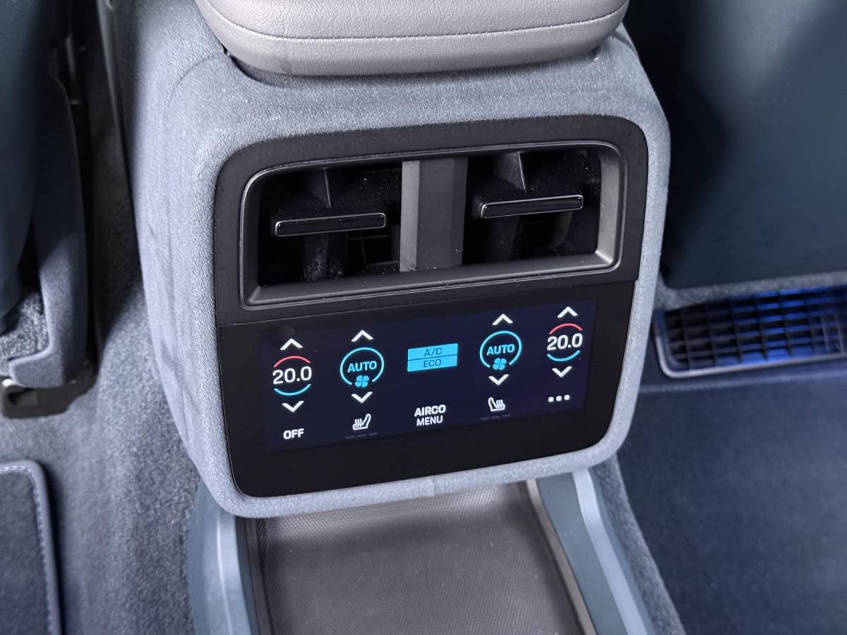 Porsche Taycan Porsche Taycan Turbo 93 kWh SOH 91% | SPORT CHRONO | HEAD-UP | CARBON PAKKET | ALCANTARA STOELEN + HEMEL | DUAL SCHERM | PSCB KERAMISCH GECOATE REMMEN | BURMESTER PREMIUM AUDIO | STOELVERWARMING + STUURWIELVERWARMING | STOELVENTILATIE | MEMORY SEATS | PORSCHE DEALER ONDERHOUDEN | 360° CAMERA | VERKEERT IN NIEUWSTAAT | ALL-IN PRIJS | 12 MAANDEN BOVAG GARANTIE