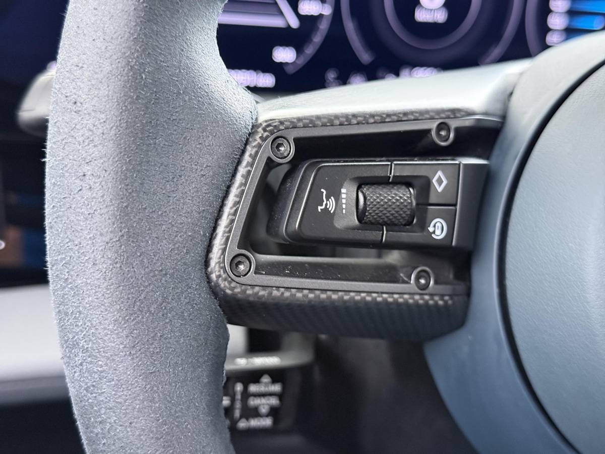 Porsche Taycan Porsche Taycan Turbo 93 kWh SOH 91% | SPORT CHRONO | HEAD-UP | CARBON PAKKET | ALCANTARA STOELEN + HEMEL | DUAL SCHERM | PSCB KERAMISCH GECOATE REMMEN | BURMESTER PREMIUM AUDIO | STOELVERWARMING + STUURWIELVERWARMING | STOELVENTILATIE | MEMORY SEATS | PORSCHE DEALER ONDERHOUDEN | 360° CAMERA | VERKEERT IN NIEUWSTAAT | ALL-IN PRIJS | 12 MAANDEN BOVAG GARANTIE