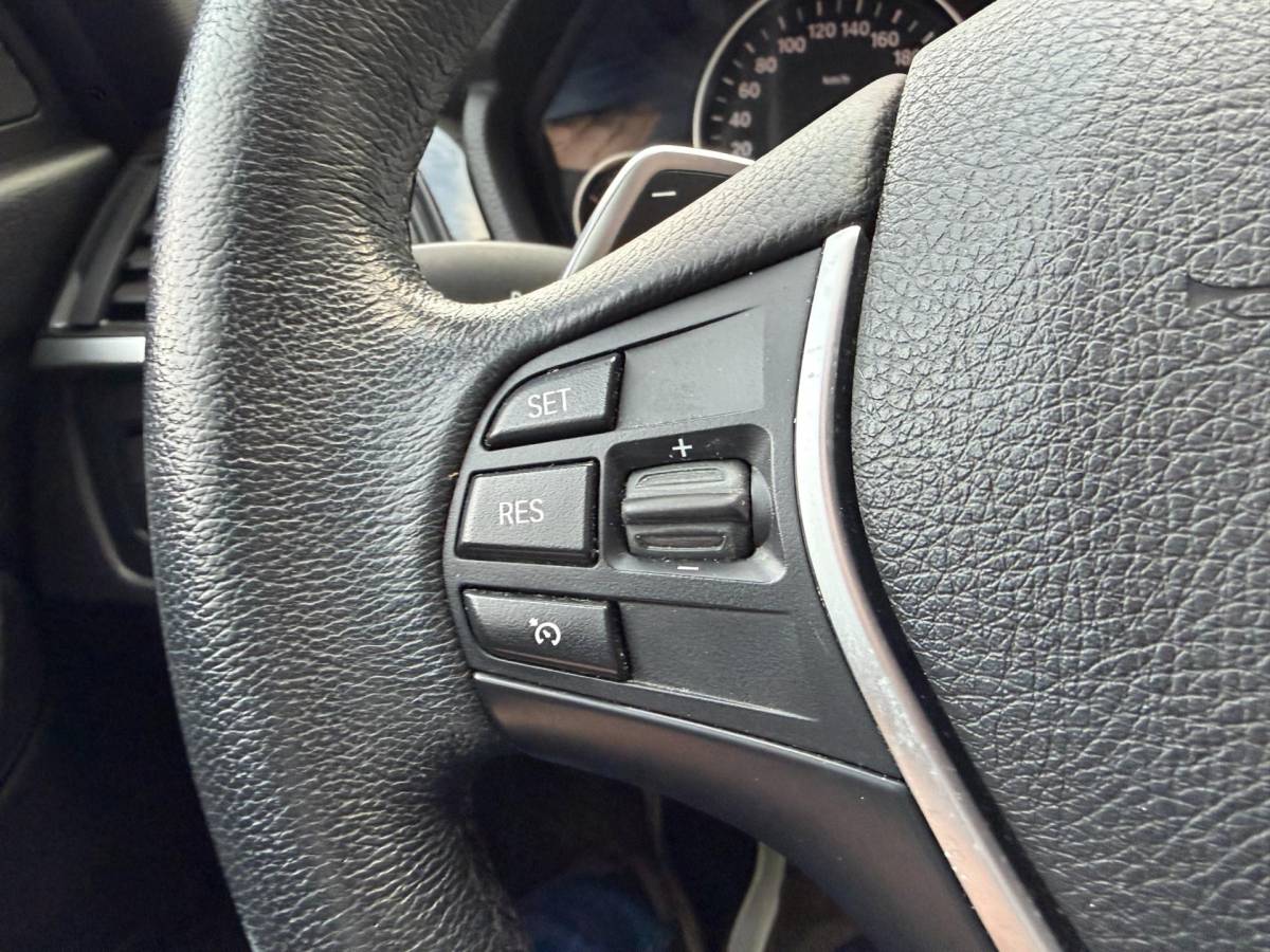 BMW 3 Serie BMW 3-serie Touring 328i High Executive Panoramadak sportstoelen 245 PK
