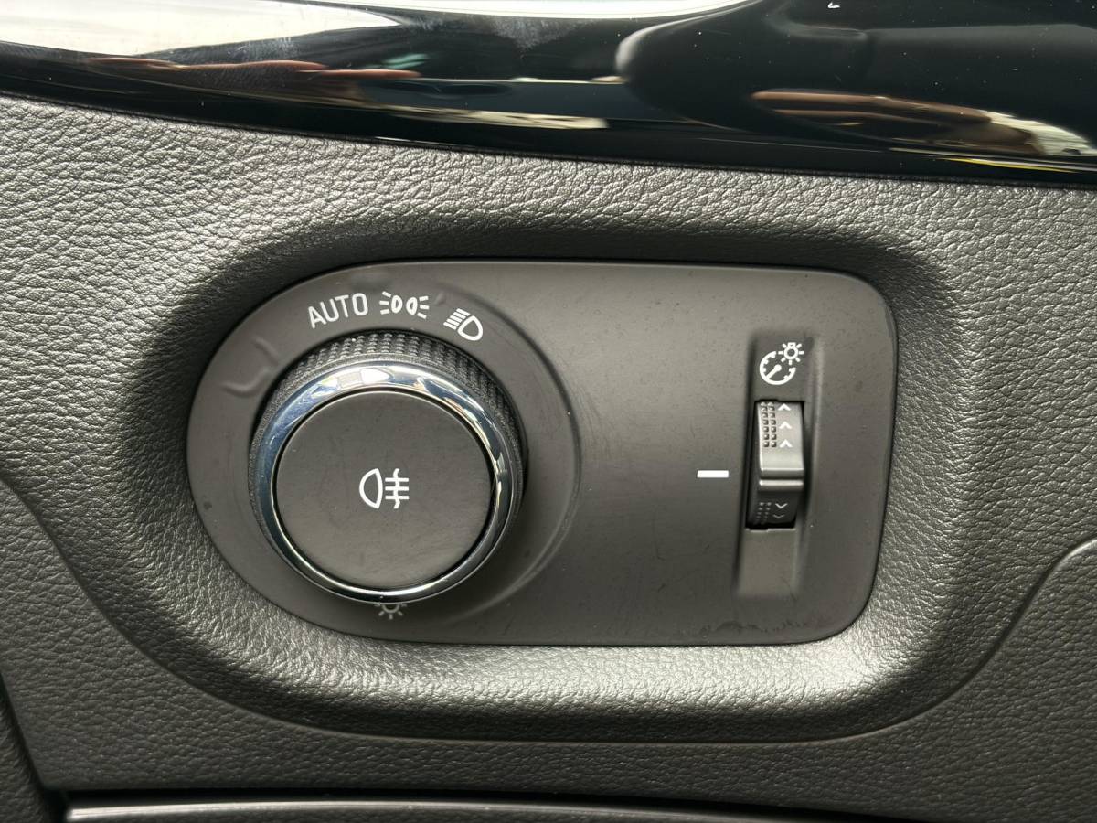 Opel Astra Opel Astra Sports Tourer 1.2 Elegance ✓131pk✓2e Eigenaar✓Camera✓Carplay✓6 Bak✓Stoelverw✓Stuurverw✓Pdc V+A✓Recent beurt gehad✓Clima✓Cruise✓Halfleder✓Keyless✓N.A.P✓Lm velgen✓Rijstrooksensor✓Apk tot 09-2028