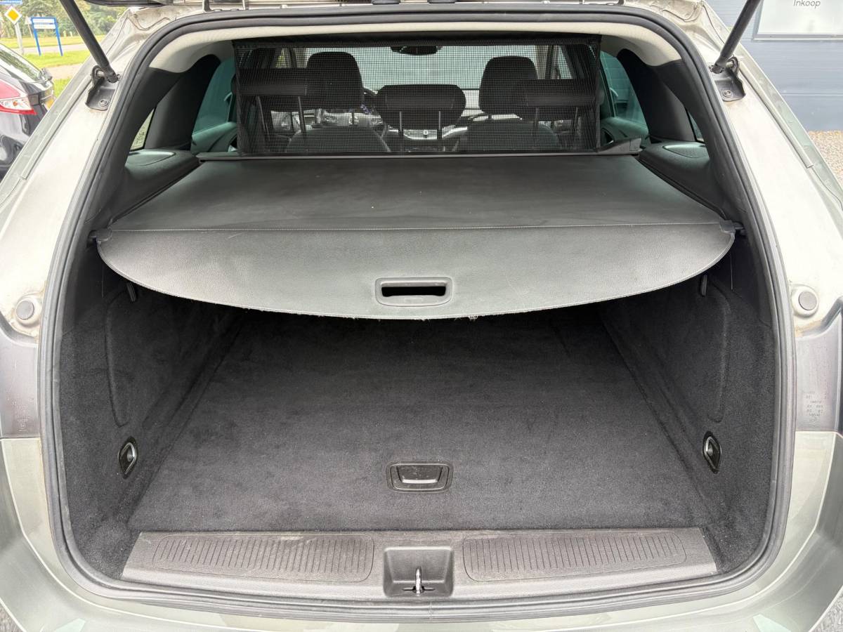 Opel Astra Opel Astra Sports Tourer 1.2 Elegance ✓131pk✓2e Eigenaar✓Camera✓Carplay✓6 Bak✓Stoelverw✓Stuurverw✓Pdc V+A✓Recent beurt gehad✓Clima✓Cruise✓Halfleder✓Keyless✓N.A.P✓Lm velgen✓Rijstrooksensor✓Apk tot 09-2028