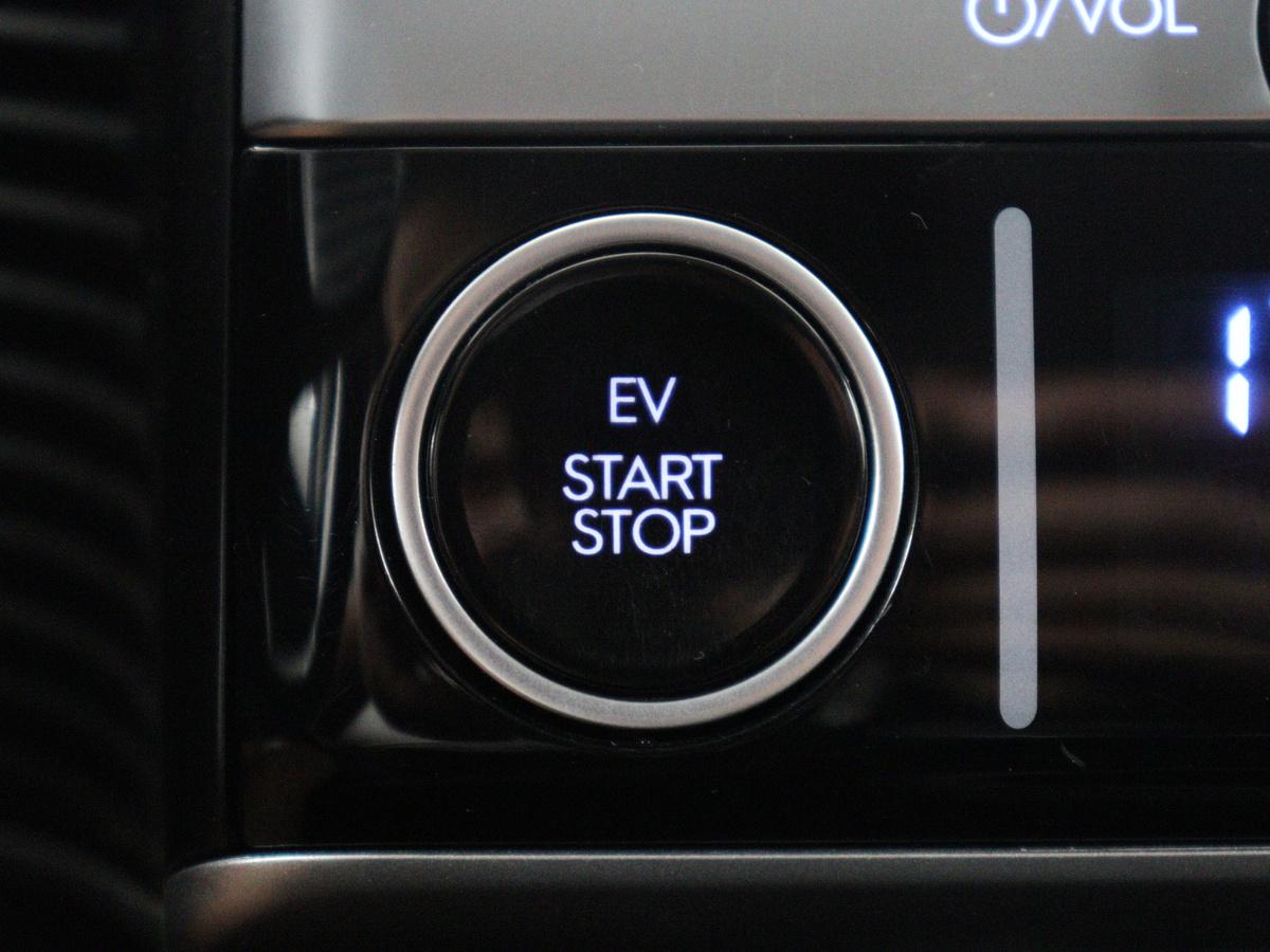 Hyundai IONIQ 5 Hyundai IONIQ 5 Connect+ 77.4 kWh | SOH 95,1% | Half leder | Adaptive cruise | 360 camera | Park assist | Stuur/stoelverwarming | Carplay | Climate control | Elektrische achterklep