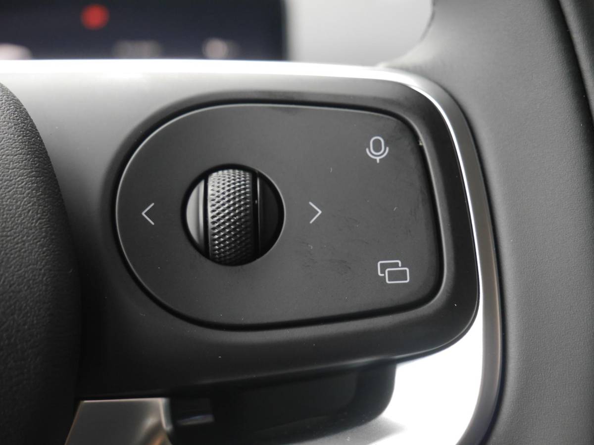 Leapmotor B03X Leapmotor B03X ProMax Design 53 kWh | Binnenkort leverbaar in deze kleur | Hoge zit | Carplay | Camera | Navigatie | 18inch velgen | Parkeersensoren | LED Lampen |