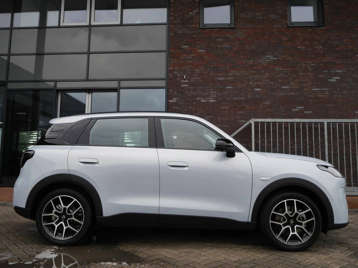Leapmotor B03X Leapmotor B03X ProMax Design 53 kWh | Binnenkort leverbaar in deze kleur | Hoge zit | Carplay | Camera | Navigatie | 18inch velgen | Parkeersensoren | LED Lampen |