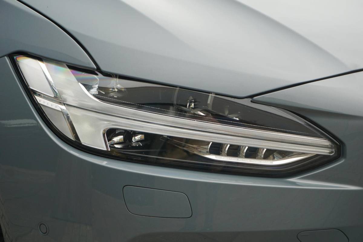 Volvo V90 Volvo V90 2.0 T6 AWD R-Design | Ultra Dark | Pano | trekhaak | ACC