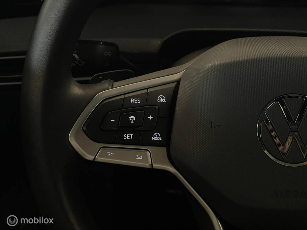 Volkswagen Golf Volkswagen Golf Style eHybrid | Pano | Head-Up | Massage | Trekhaak | Fabrieksgarantie 2030