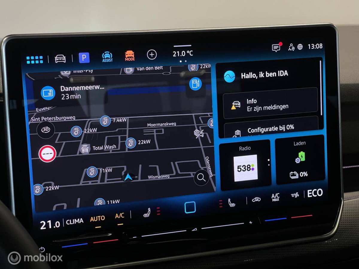 Volkswagen Golf Volkswagen Golf Style eHybrid | Pano | Head-Up | Massage | Trekhaak | Fabrieksgarantie 2030