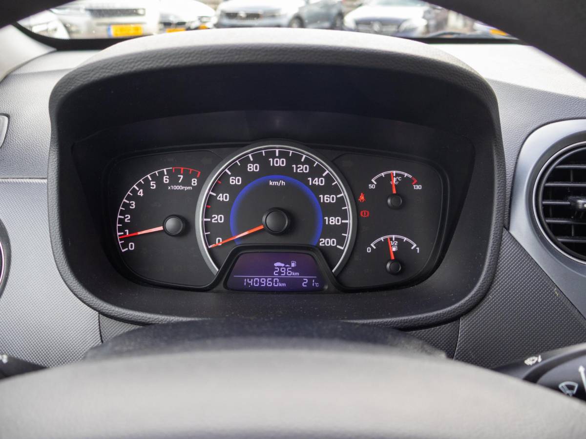 Hyundai i10 Hyundai i10 1.0i Comfort Pano Airco Apple CarPlay