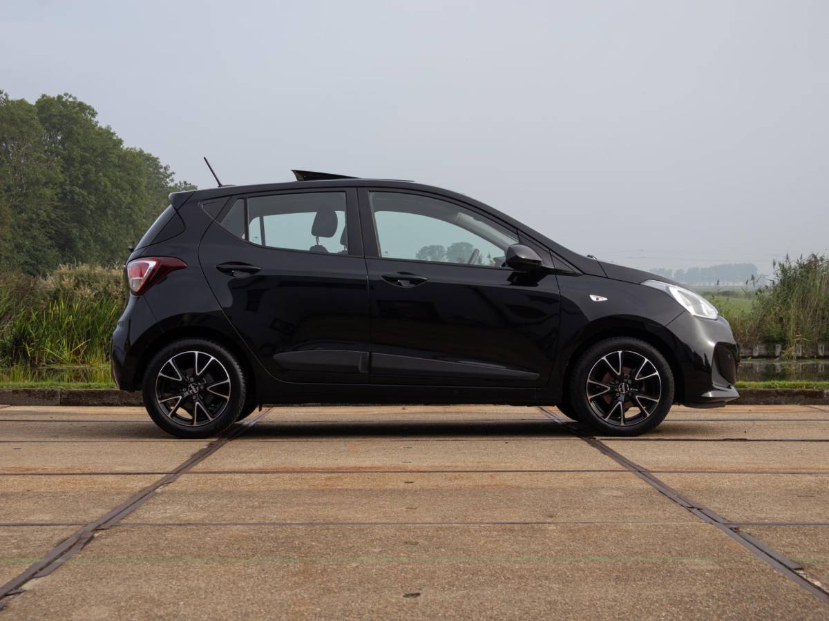 Hyundai i10 Hyundai i10 1.0i Comfort Pano Airco Apple CarPlay