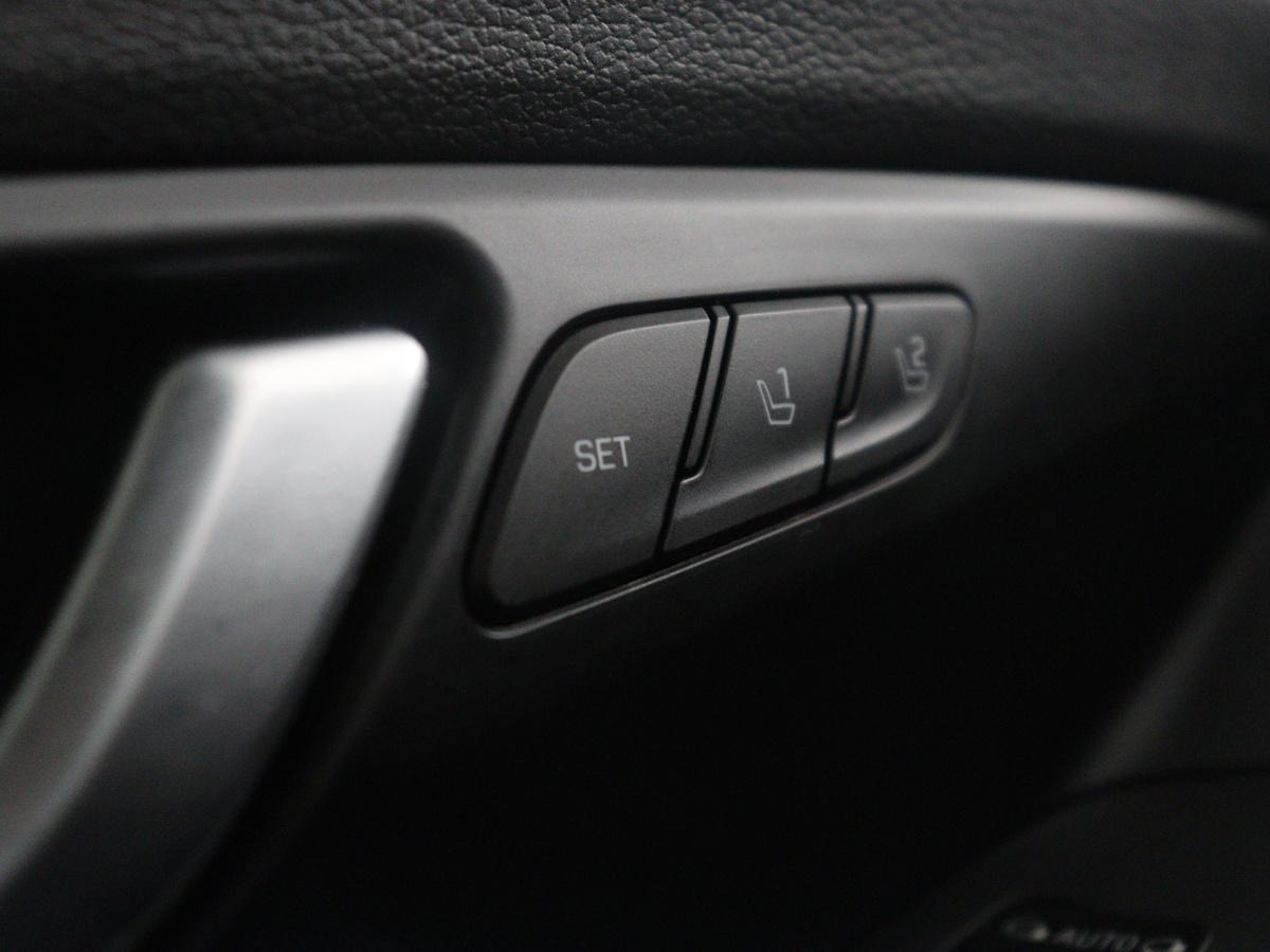Hyundai i30 Hyundai i30 1.5 T-GDi MHEV N Line | Leder/alcantara | Memory | Adaptive cruise | Dodehoek detectie | Stoelverwarming | Navigatie | Carplay | Climate control | Camera | Park assist