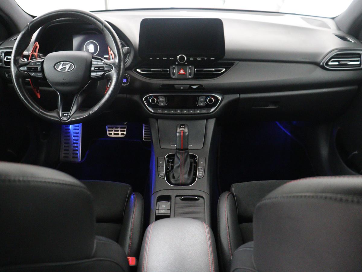 Hyundai i30 Hyundai i30 1.5 T-GDi MHEV N Line | Leder/alcantara | Memory | Adaptive cruise | Dodehoek detectie | Stoelverwarming | Navigatie | Carplay | Climate control | Camera | Park assist