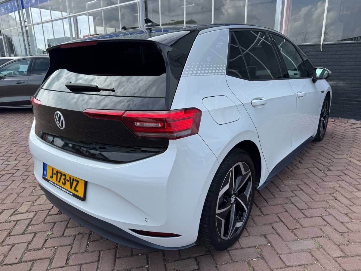 Volkswagen ID.3 Volkswagen ID.3 First Plus 58 kWh **CARPLAY + KEYLESS + CAMERA**