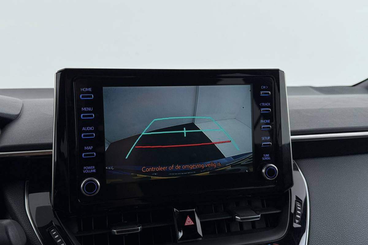 Toyota Corolla Touring Sports Toyota Corolla Touring Sports 1.8 Hybrid Business Plus | Org NL | Trekhaak | Camera | CarPlay | Stoelverwarming |