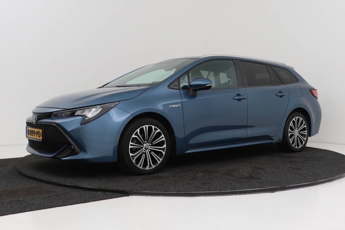 Toyota Corolla Touring Sports Toyota Corolla Touring Sports 1.8 Hybrid Business Plus | Org NL | Trekhaak | Camera | CarPlay | Stoelverwarming |