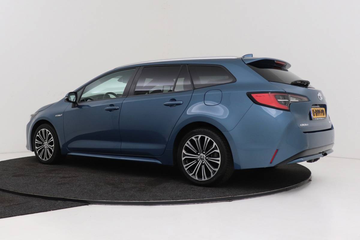 Toyota Corolla Touring Sports Toyota Corolla Touring Sports 1.8 Hybrid Business Plus | Org NL | Trekhaak | Camera | CarPlay | Stoelverwarming |
