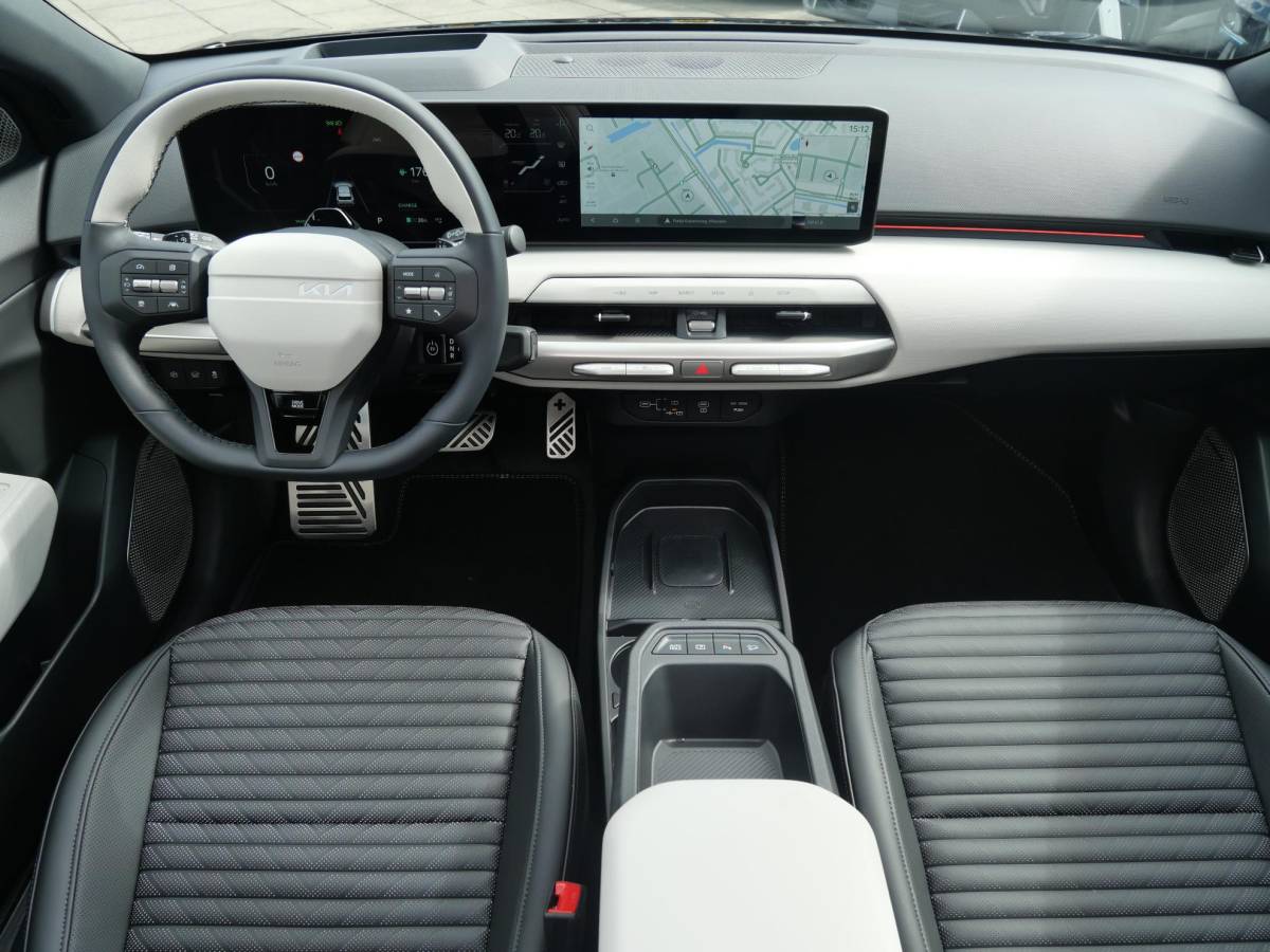 Kia EV4 Kia EV4 GT-PlusLine 81.4 kWh | Adaptief | Clima | Stoel/stuurverwarming | Schuifkantel dak |