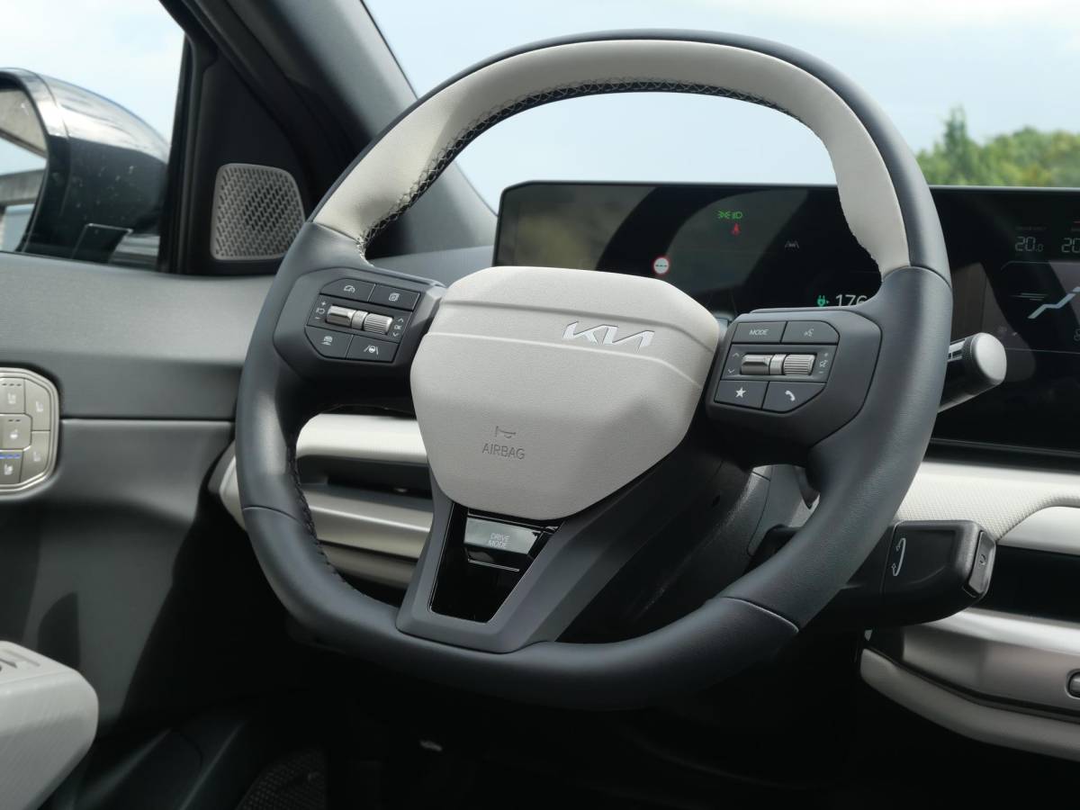 Kia EV4 Kia EV4 GT-PlusLine 81.4 kWh | Adaptief | Clima | Stoel/stuurverwarming | Schuifkantel dak |