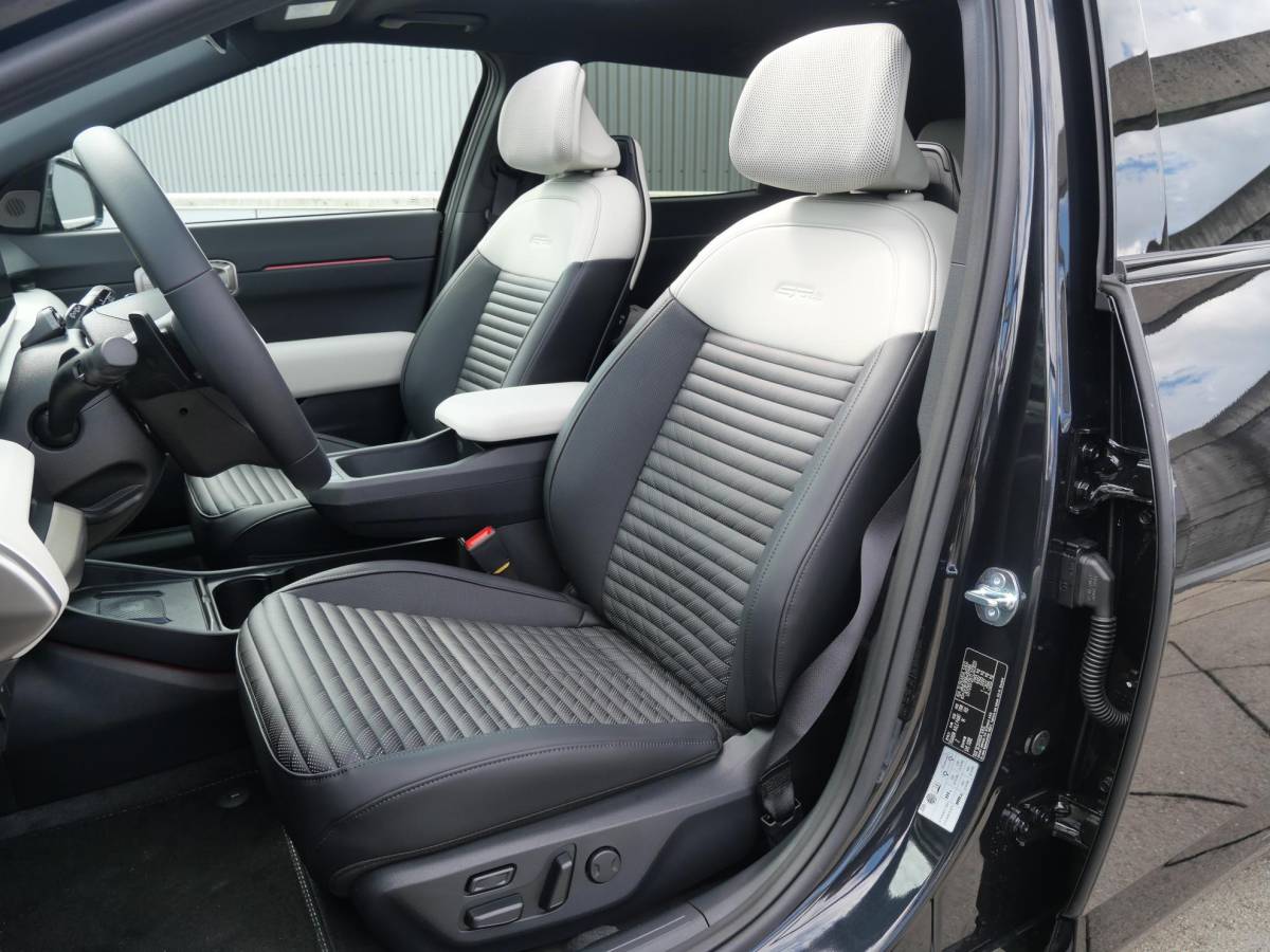 Kia EV4 Kia EV4 GT-PlusLine 81.4 kWh | Adaptief | Clima | Stoel/stuurverwarming | Schuifkantel dak |