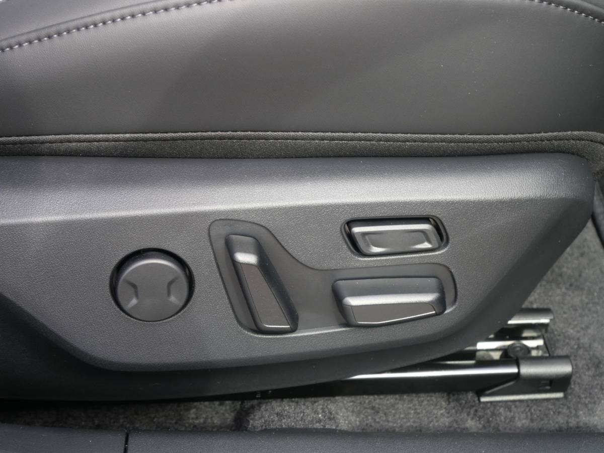 Kia EV4 Kia EV4 GT-PlusLine 81.4 kWh | Adaptief | Clima | Stoel/stuurverwarming | Schuifkantel dak |